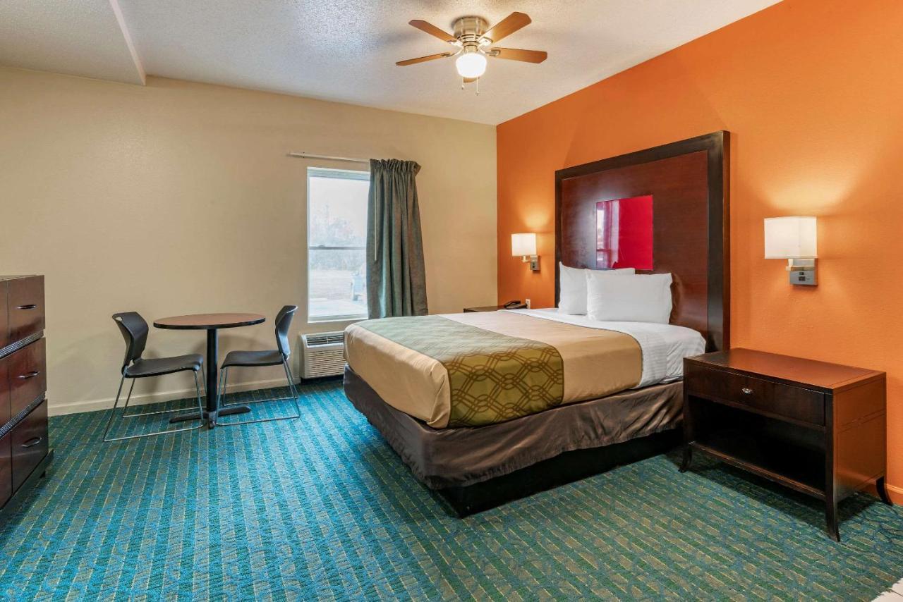 Econo Lodge Inn & Suites Granite City Dış mekan fotoğraf