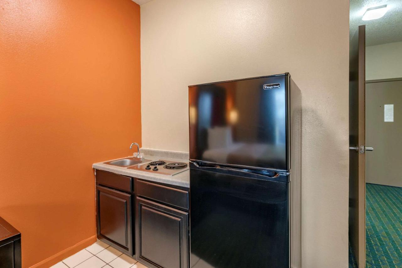 Econo Lodge Inn & Suites Granite City Dış mekan fotoğraf