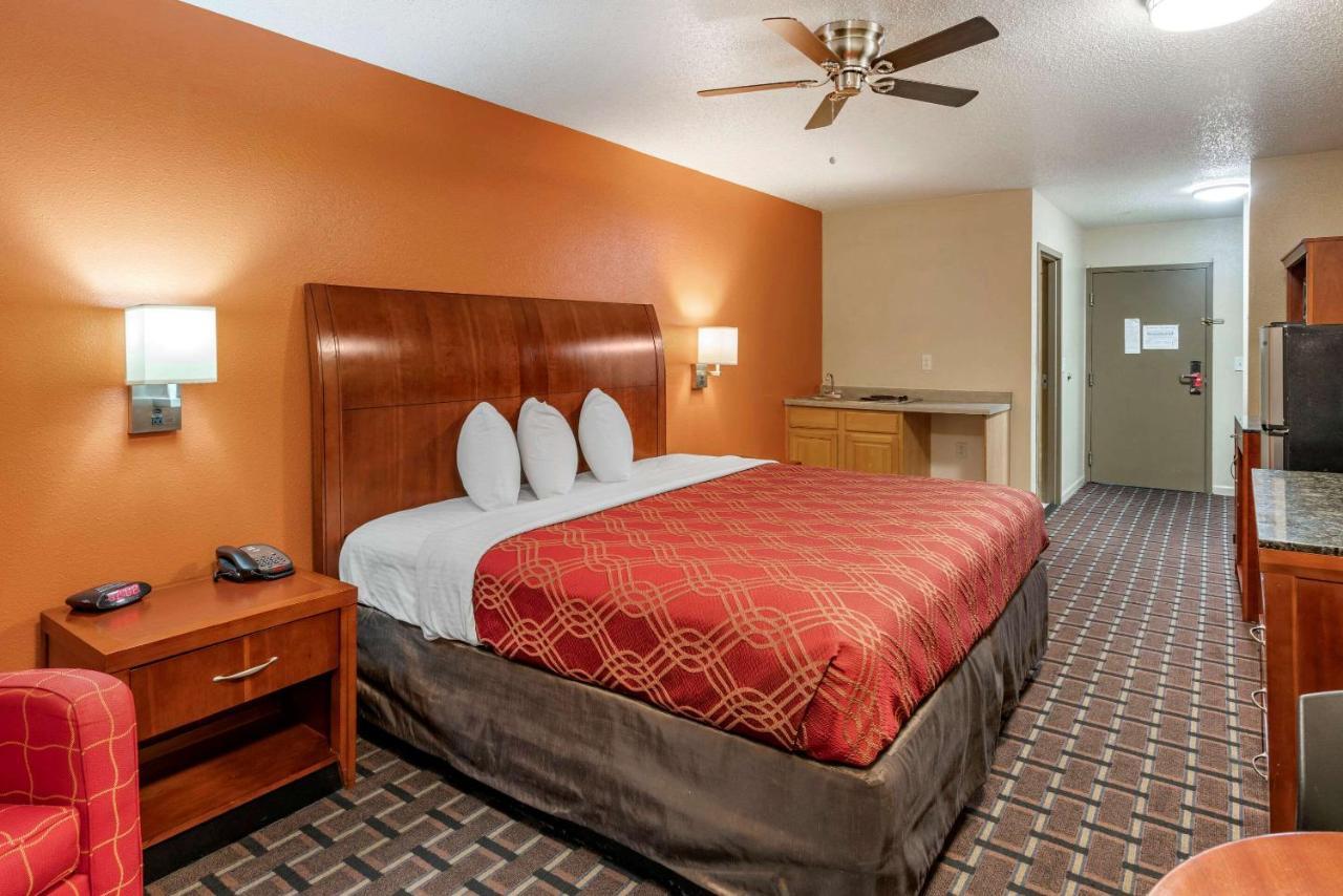 Econo Lodge Inn & Suites Granite City Dış mekan fotoğraf