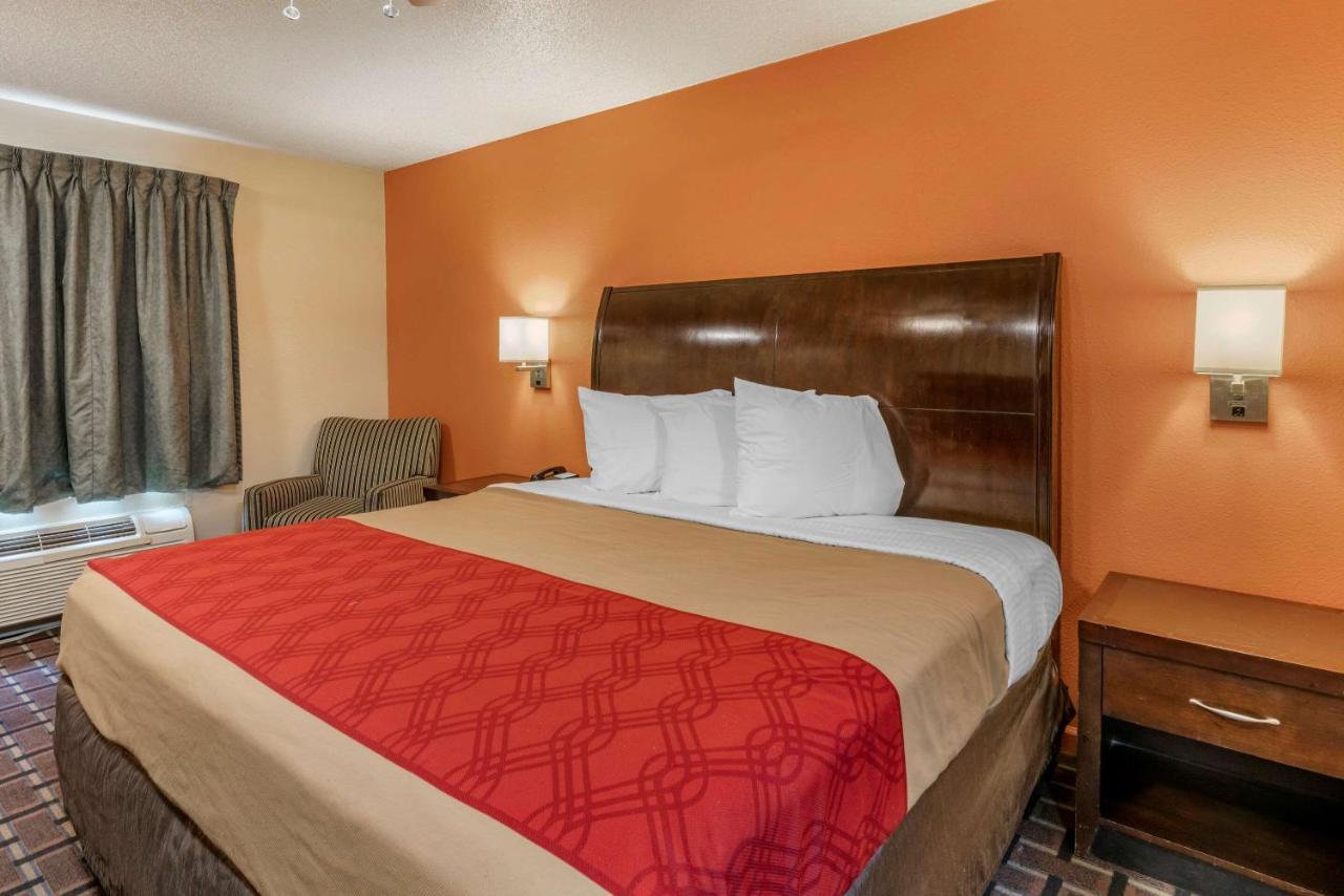 Econo Lodge Inn & Suites Granite City Dış mekan fotoğraf