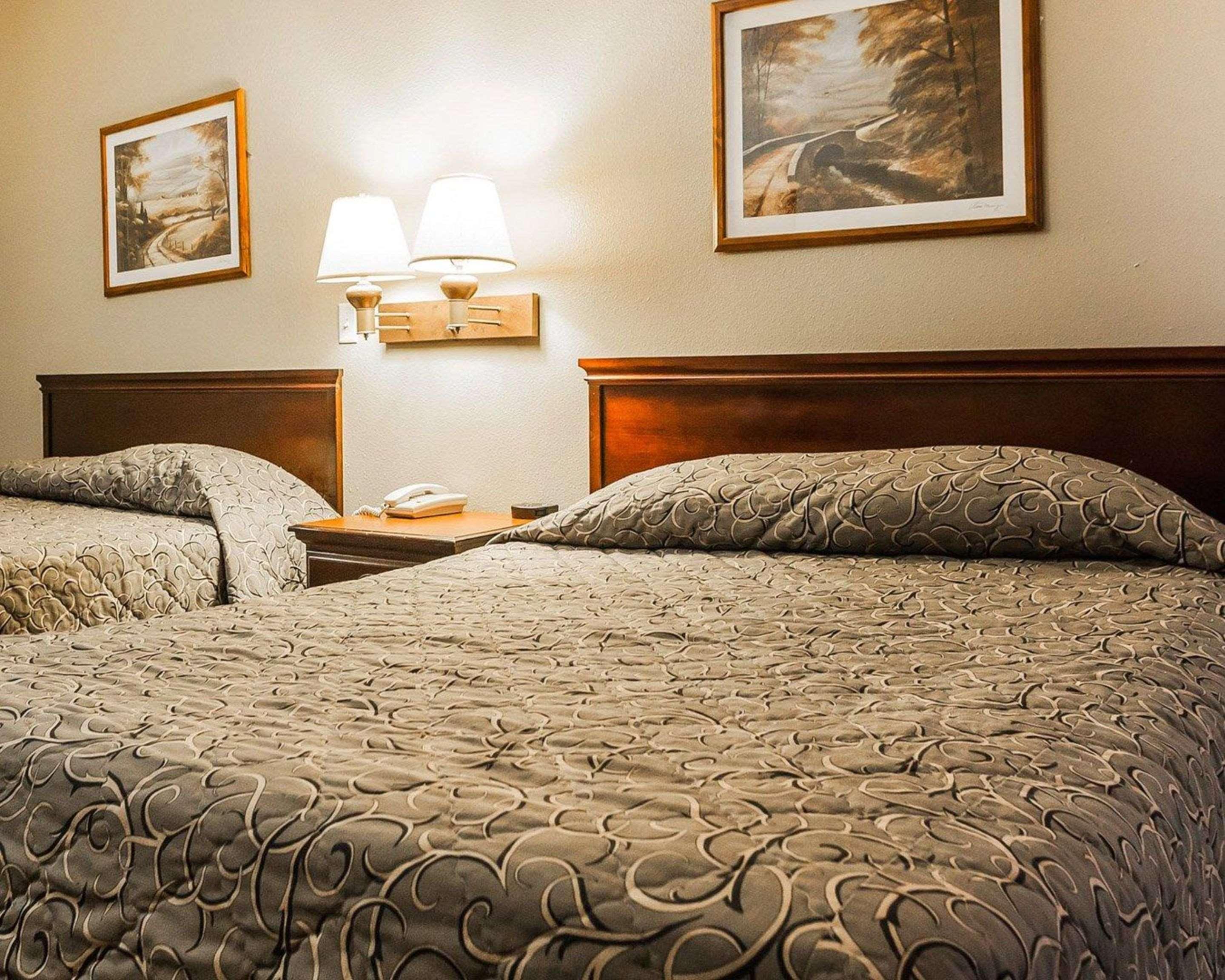 Econo Lodge Inn & Suites Granite City Dış mekan fotoğraf