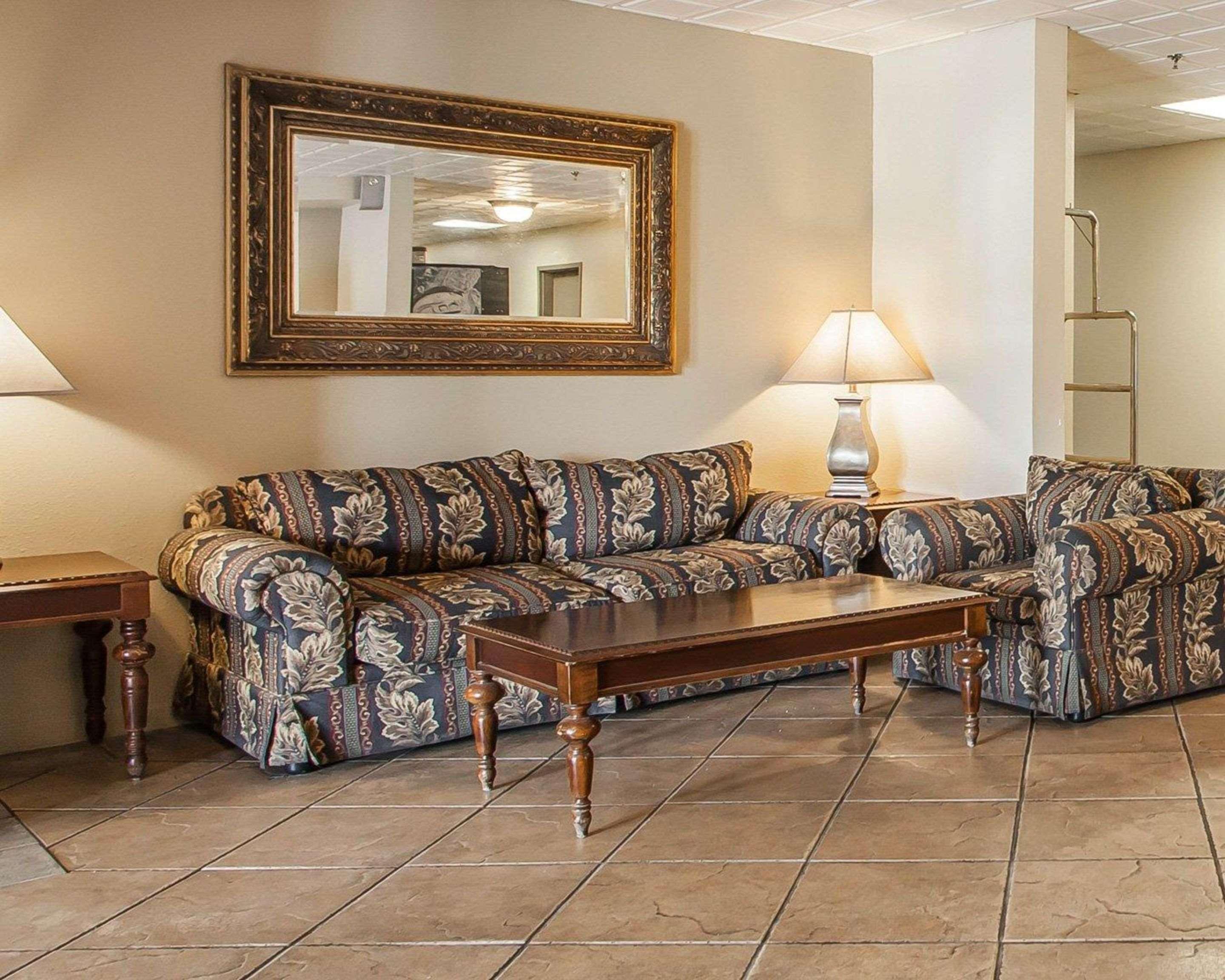 Econo Lodge Inn & Suites Granite City Dış mekan fotoğraf