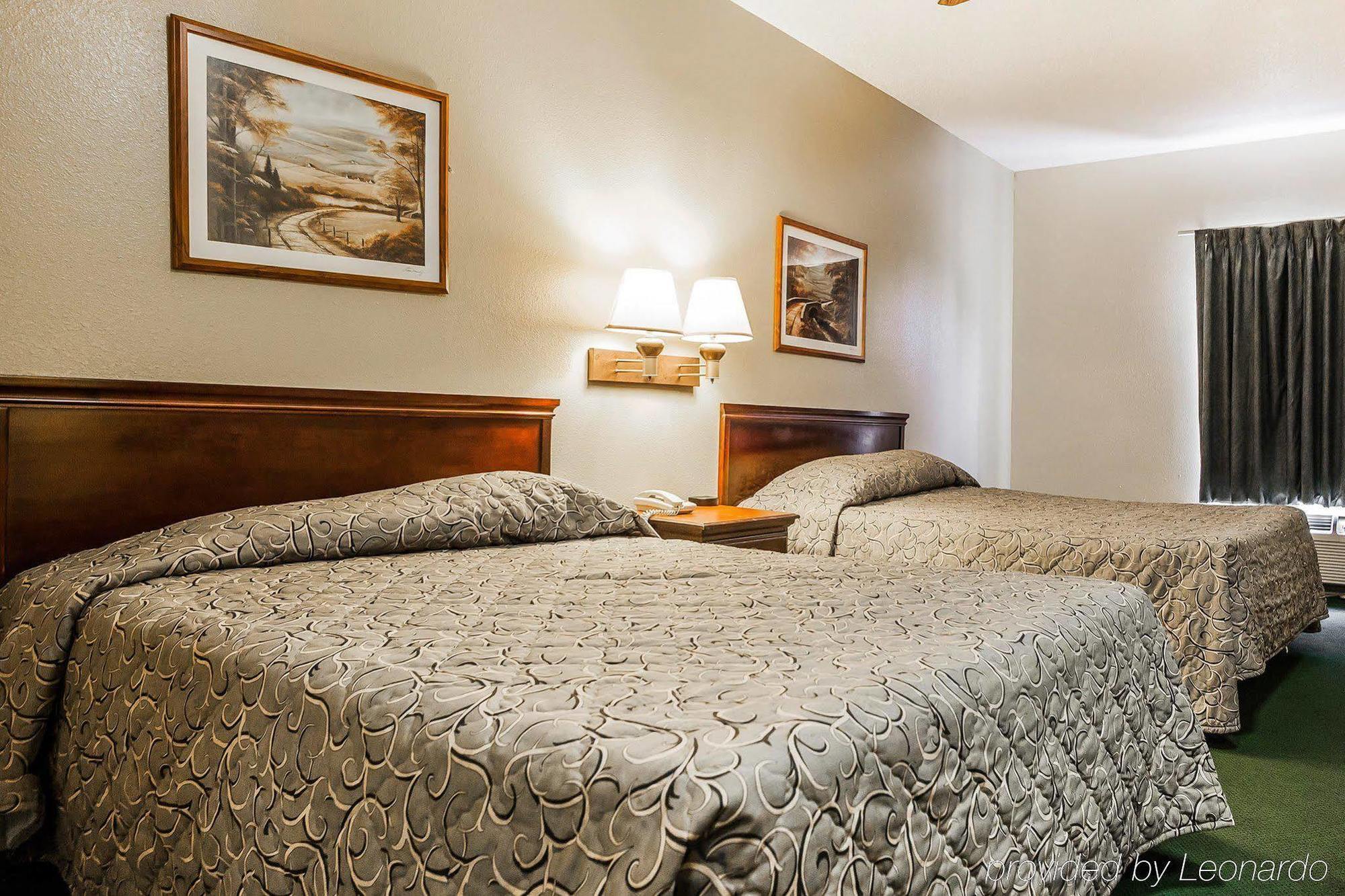 Econo Lodge Inn & Suites Granite City Dış mekan fotoğraf