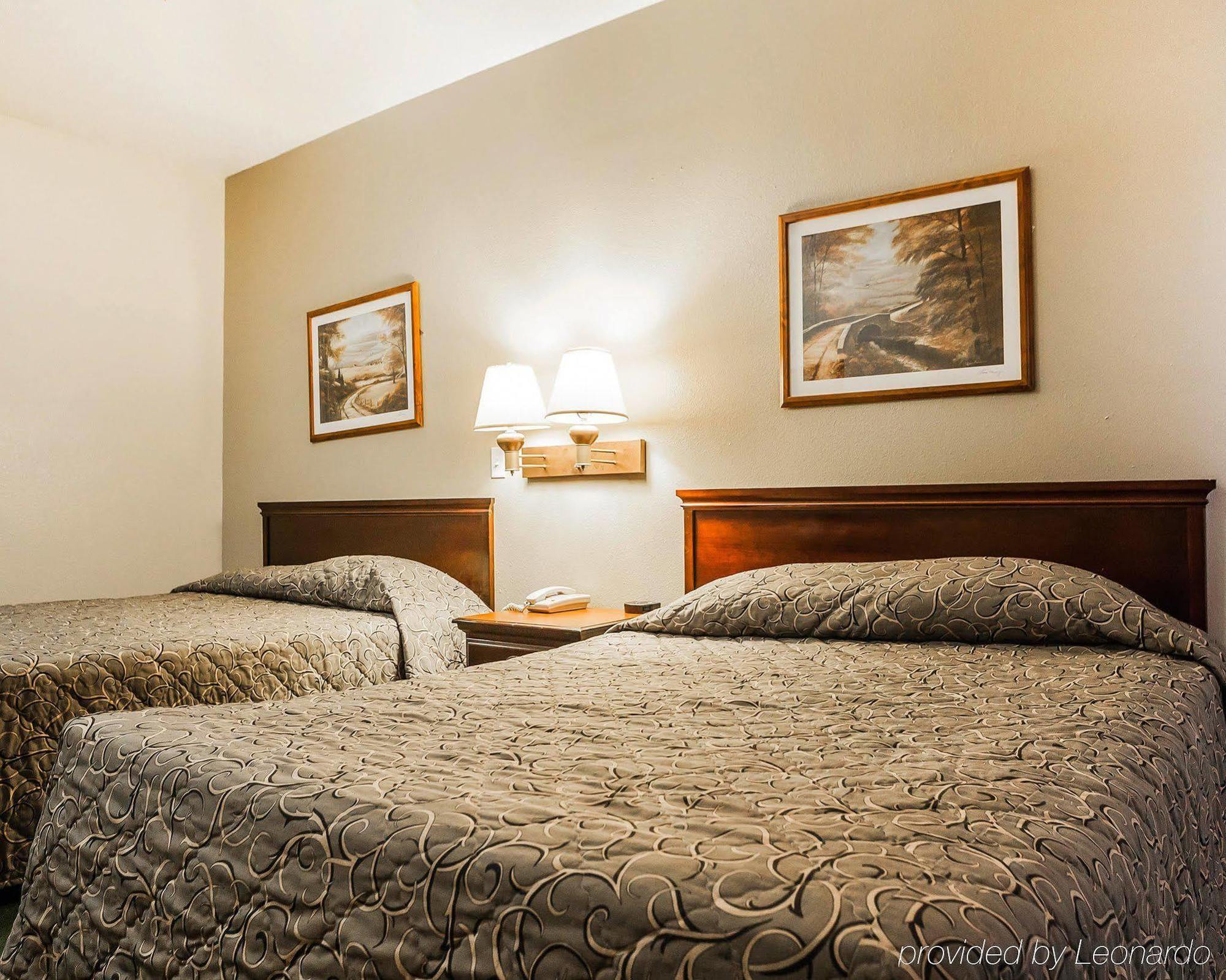 Econo Lodge Inn & Suites Granite City Dış mekan fotoğraf